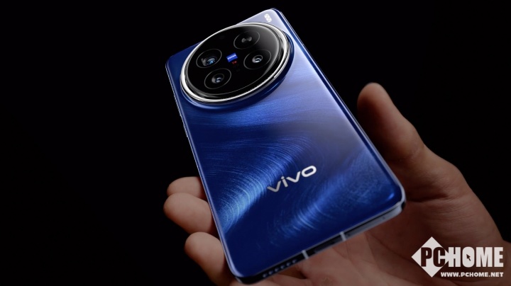 年度旗舰vivo X200系列官宣 10月14日见！